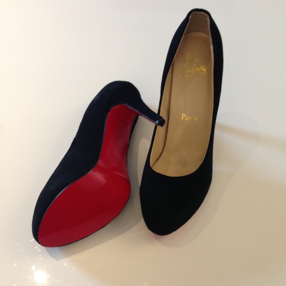 Black Louis Vuitton Pumps